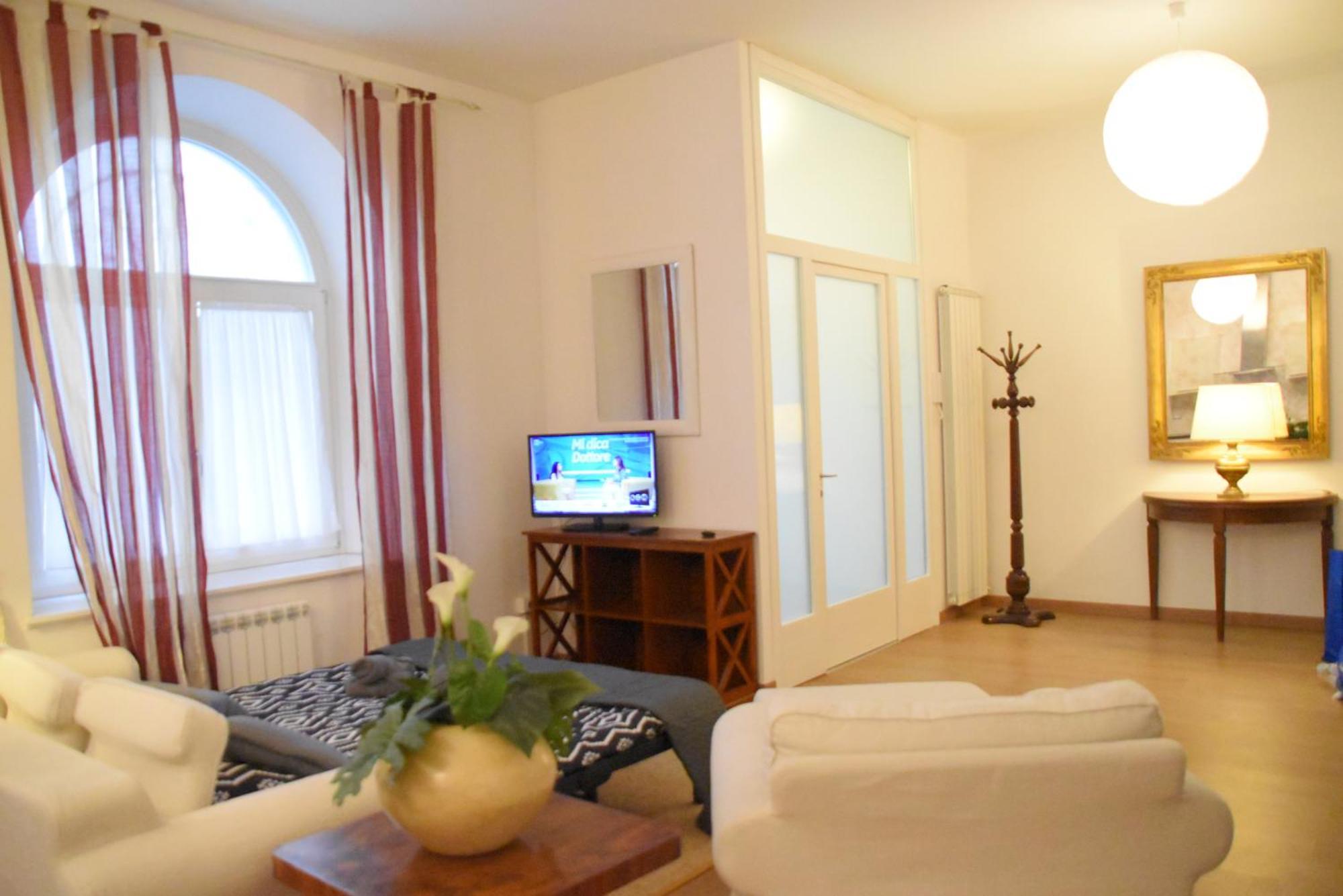 Ferienwohnung Loft With Private Parking Triest Exterior foto