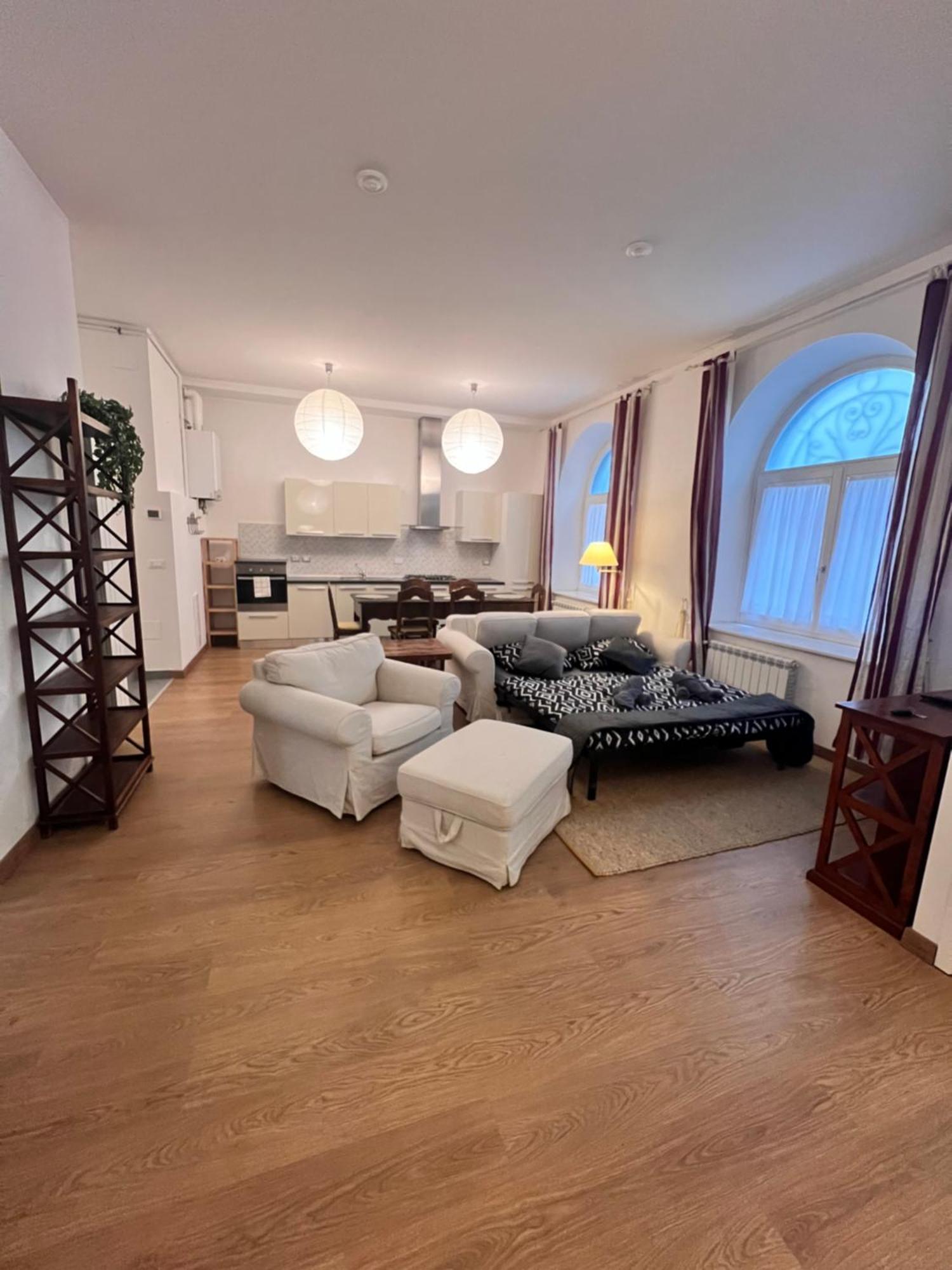 Ferienwohnung Loft With Private Parking Triest Exterior foto